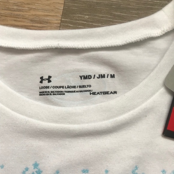 🛍NWT Under Armour Cropped Style TShirts - Picture 4 of 5